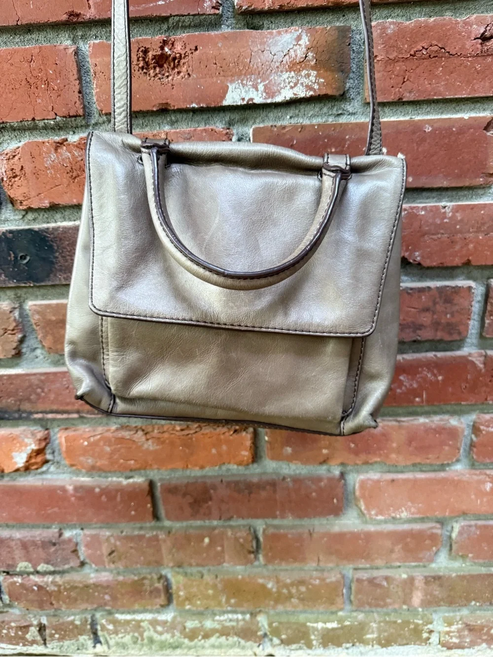 Hobo Women's Leather Flap Crossbody Bag in Taupe